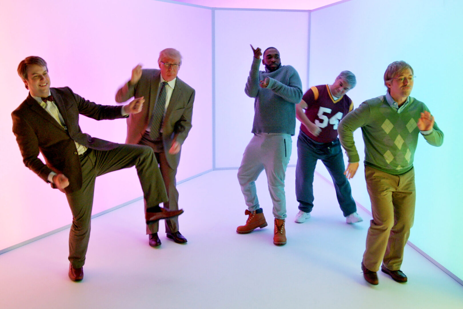 SATURDAY NIGHT LIVE -- "Donald Trump" Episode 1687 -- Pictured: (l-r) Taran Killam, Donald Trump, Jay Pharoah as Drake, Bobby Moynihan, and Beck Bennett during the "Hotline Bling Parody" sketch on November 7, 2015 -- (Photo by: Dana Edelson/NBCU Photo Bank/NBCUniversal via Getty Images via Getty Images)
